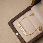 Pulseira bebê personalizada em ouro 18k com nome gravado