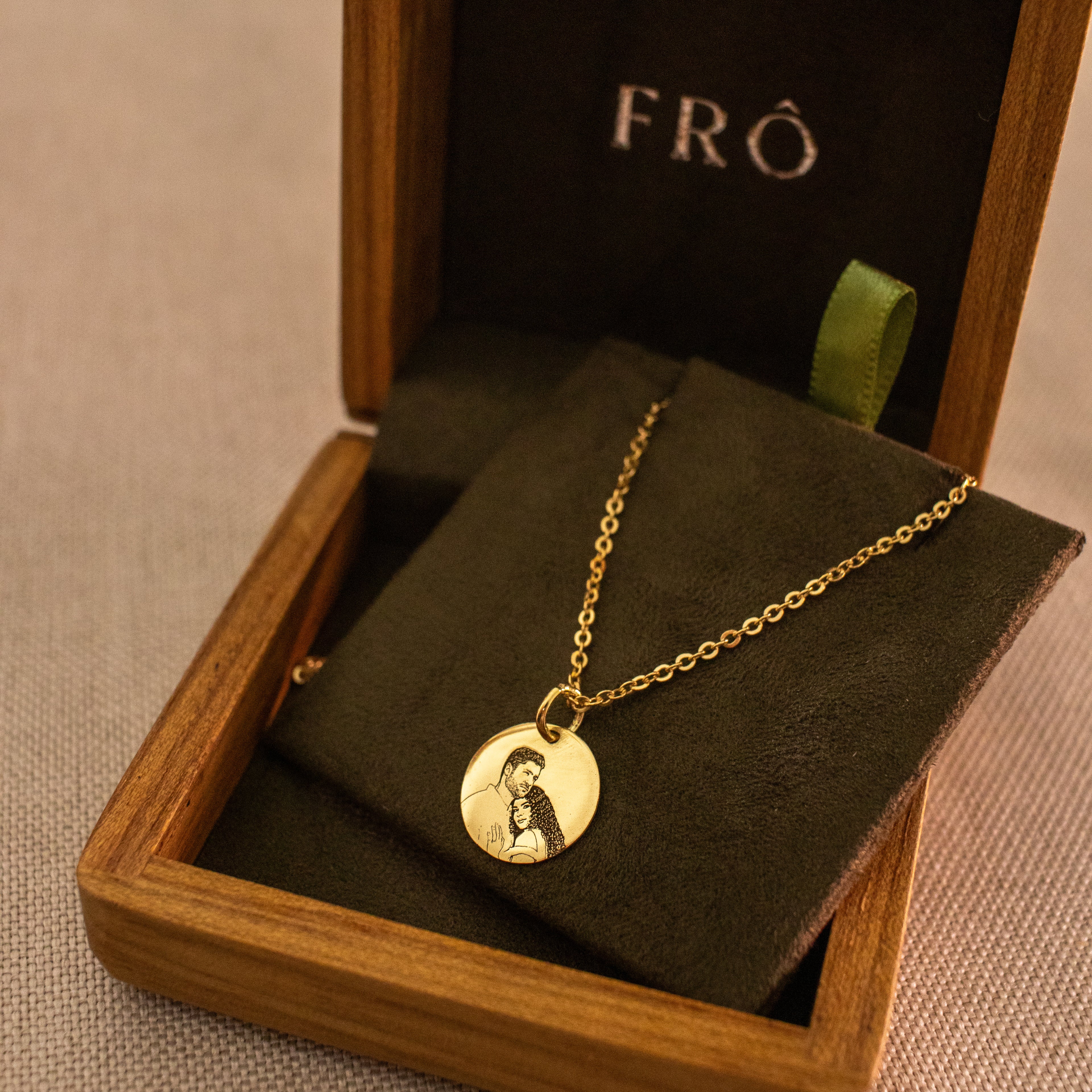 Colar personalizável fotogravação em Ouro18k