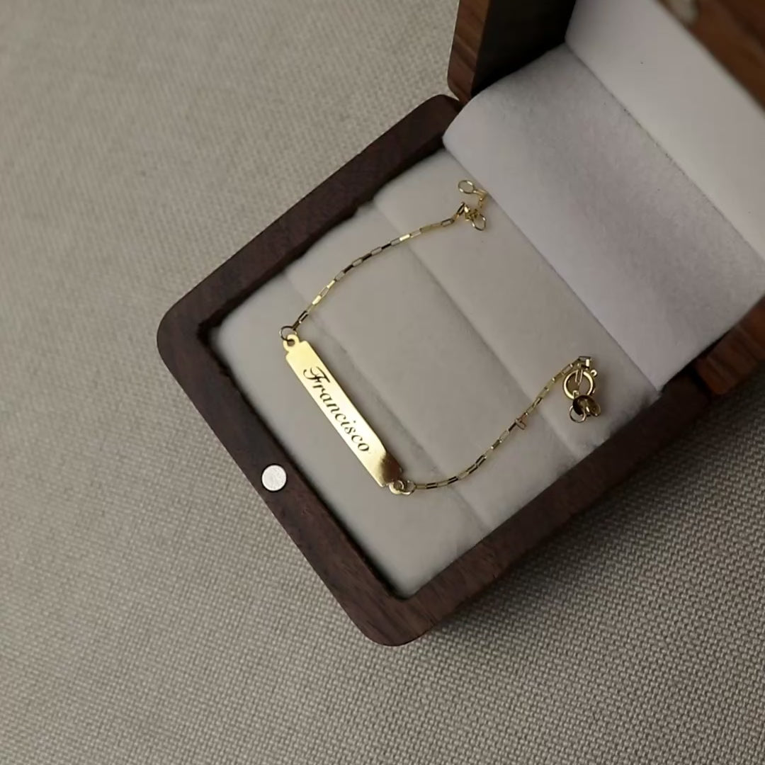 Pulseira bebê com nome Ouro 18k